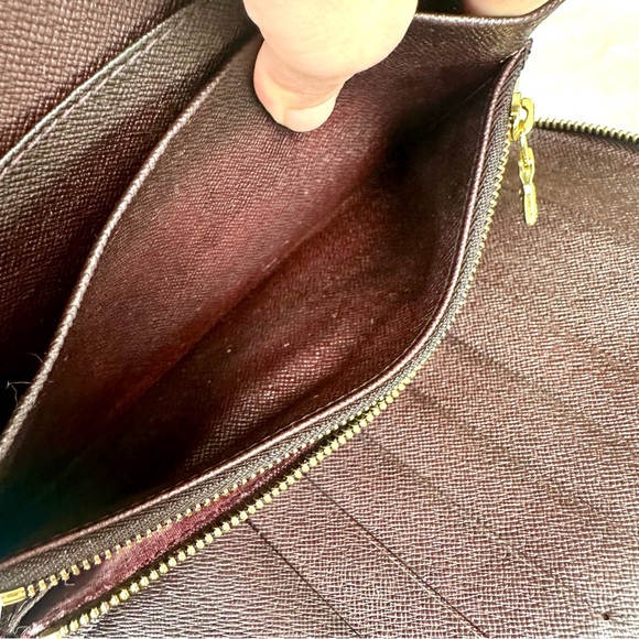 Louis Vuitton Maroon Taiga Leather Clutch Hand Bag Wallet - Picture 11 of 14